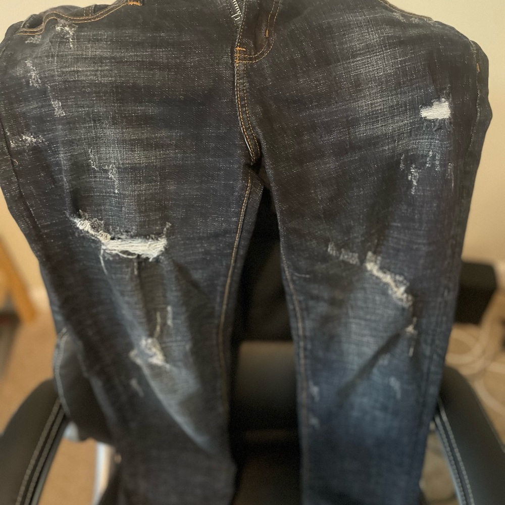 Jeans - Picture 2 of 4